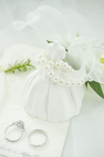 White Corsage and Boutonniere Set for Wedding Prom, Artificial Rose Flower Homecoming Corsage Wristlet, Boutonniere for Men Wedding Suit Decor - color: White