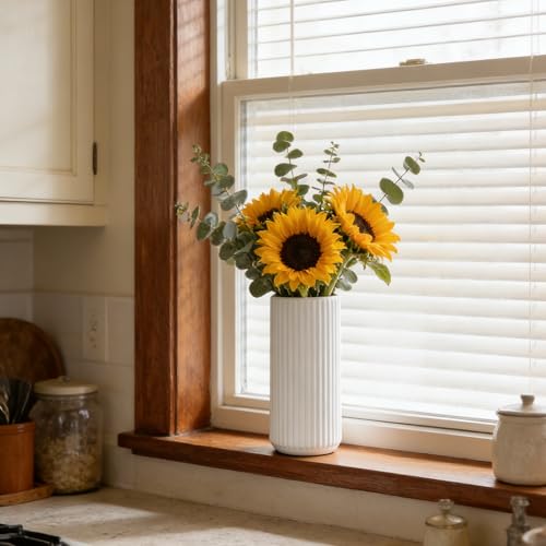 TIMEFOTO White Ceramic Flower Vase for Pampas Grass, 6 inch Small Decorative Centerpiece Ribbed Vase for Dining Table, Office Desktop, Shelf Bookshelf, Mantel, Bathroom, Countertop, Farmhouse, Gift - color: Ceramic White, size: 6 inch