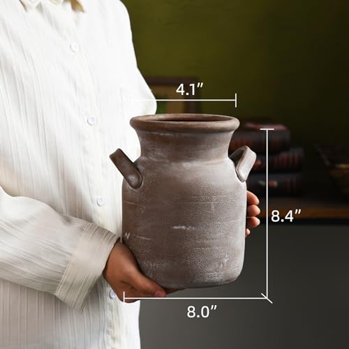 Quoowiit Ceramic Rustic Farmhouse Vase, Distressed Decorative Flower Vases for Home Decor, Ideal Shelf Decor, Brown Boho Vase for Living Room Bedroom Kitchen Office Decor Centerpiece Table Decorations - color: 8 Inch-brown