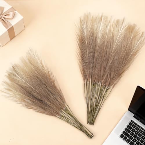 TORONTOKYO Brown Pampas Grass Decor, 50Pcs 21.6 inch Artificial Faux Brown Pompas Grass Small Short Fluffy Arrangement for Wedding Boho Home Decor Vase Filler - color: Beige Brown Gradient, size: 21.6inch-50Pcs