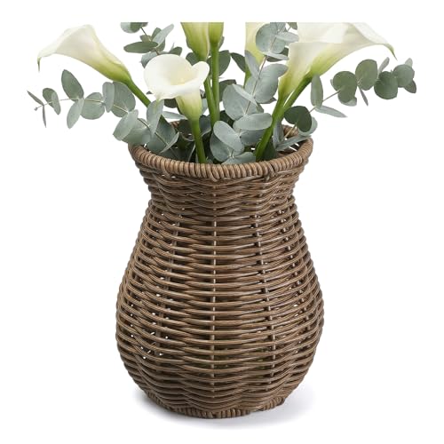 Cabilock Small Rattan Vase for Flowers, 5.7" Rustic Woven Wicker Vase for Boho Home Decor, Imitation Rattan Flower Basket, Farmhouse Desktop Centerpiece for Pampas Grass, Dried Floral Arrangement