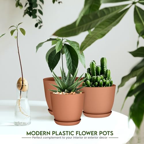 Utopia Home - Plastic Terracotta Pots with Drainage - 7/6.6/6/5.3/4.8 Inches Flower Pots for Indoor Planter - Pack of 5 Plastic Planters, Cactus, Succulents Pot - color: Terracotta, size: Pack of 5