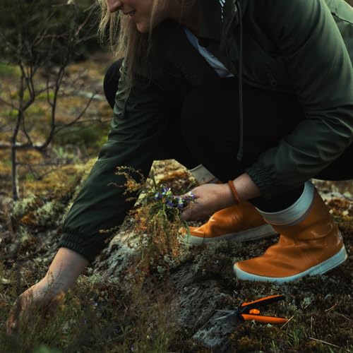 Fiskars 6" Pruning Scissors for Flower Stems, Herbs, Buds, and Small Plants, Garden Snips with Stainless Steel Blades, Gardening Trimmers with Comfortable Handle - style: Snips