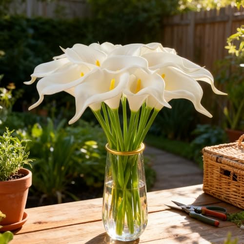 20 Pcs White Artificial Calla Lily Flower Bouquet for Decoration, Outdoor Wedding Bouquets, Lifelike Faux Flowers for Home, Garden, Party, and Event Decor.