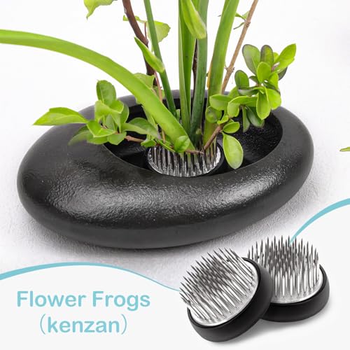 Folmywy Ikebana Flower Frog Vase Kit Japanese Flower Arrangement with 1.57 Inch Kenzan Ceramic Flower Stem Holder Black Round Frog Bowl for Table Centerpieces DIY Art Supplies (5.51x4.13in) - color: Black