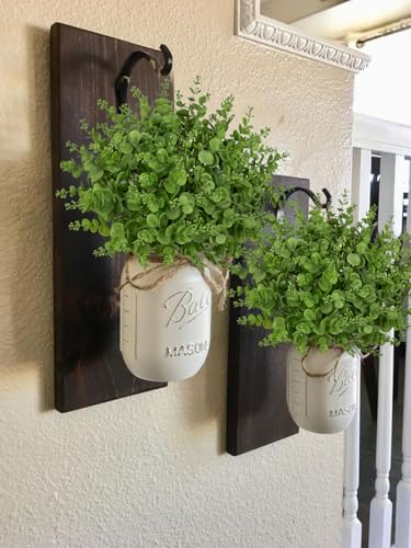 GnFlus Artificial 5Pcs Faux Eucalyptus Leaves Stems Fake Plants Sharp UV Resistant Faux Plastic Boxwood for Wedding Kitchen Office Garden Porch Farmhouse Window Box Home Decor - color: Green Eucalyptus