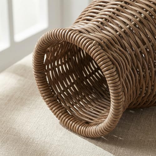 Cabilock Small Rattan Vase for Flowers, 5.7" Rustic Woven Wicker Vase for Boho Home Decor, Imitation Rattan Flower Basket, Farmhouse Desktop Centerpiece for Pampas Grass, Dried Floral Arrangement