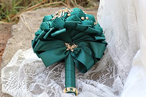 WIFELAI-A Golden Rhinestone Brooch Wedding Flowers Bridal Bouquets Crystal Bride Holding Bouquet White Ivory Satin Roses with Diamond - color: Emerald Green