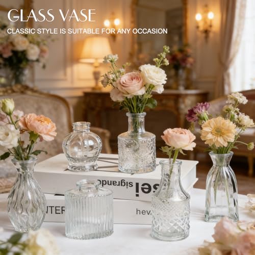 Petal Petite Small Clear Glass Bud Vase Set of 24 for Wedding Centerpieces | Clear Glass Vase, Mini Bud Vases in Bulk, Vintage Flower Vase Set for Single Stem, Home and Office Decor - color: Clear